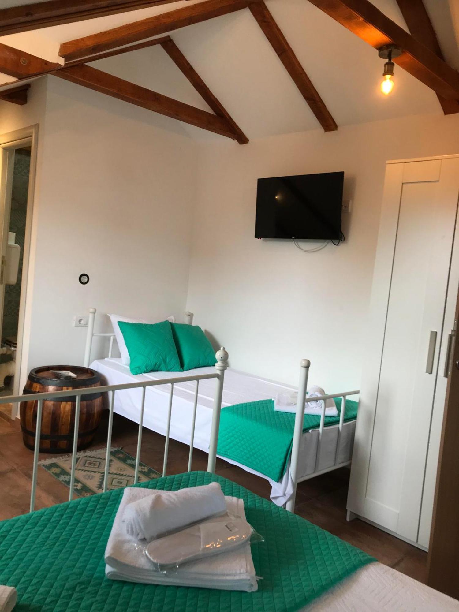 Apartments Pkt Delux Ni Extérieur photo